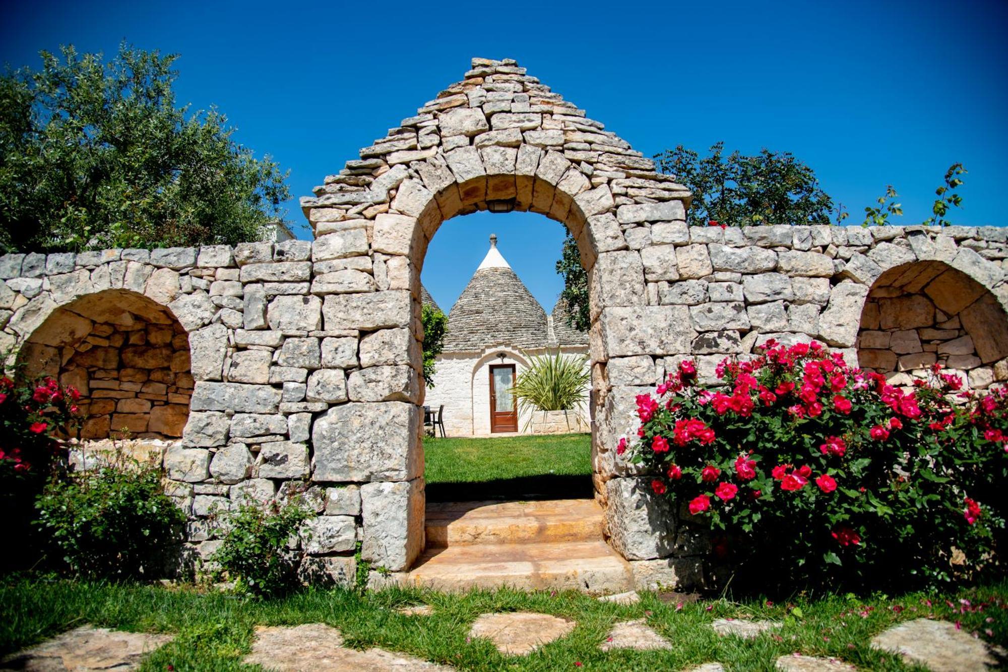 فيلا Trulli Arco Antico لوكوروتوندو المظهر الخارجي الصورة