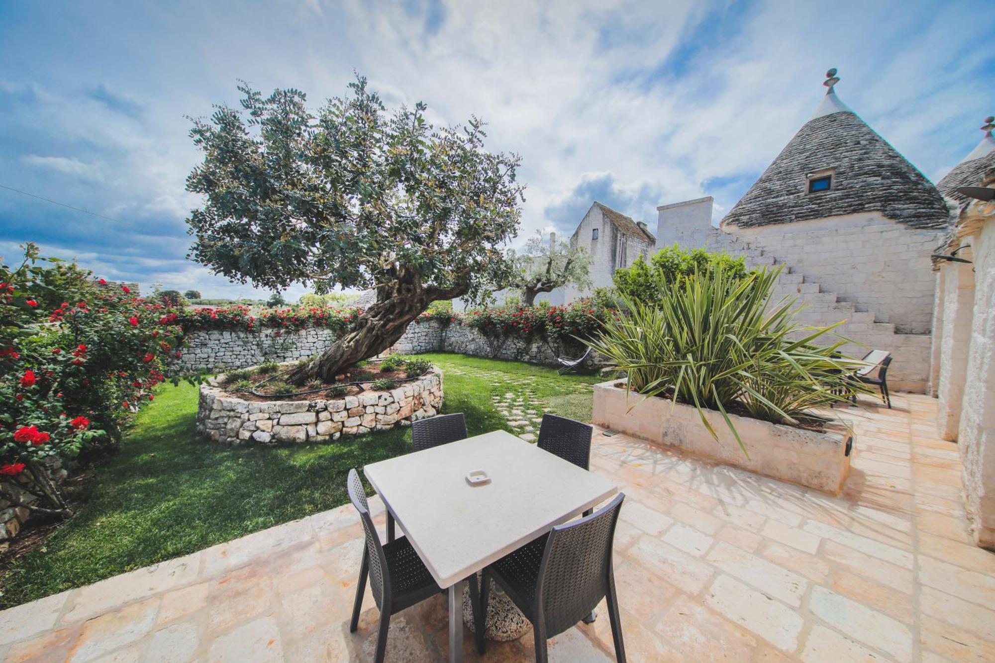 فيلا Trulli Arco Antico لوكوروتوندو المظهر الخارجي الصورة